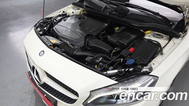 Mercedes-Benz A-Class 2017 — photo 6