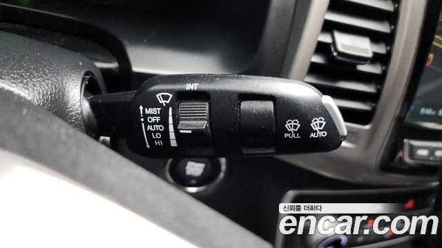 KG Mobility Rexton 2018 — photo 13