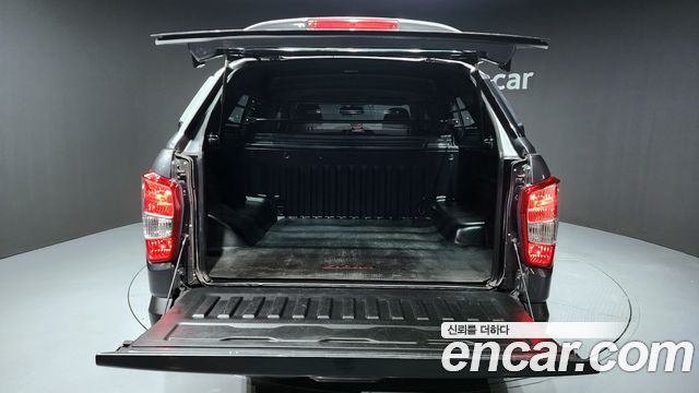 KG Mobility Rexton 2018 — photo 20