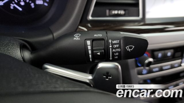 Genesis G80 2019 — photo 19