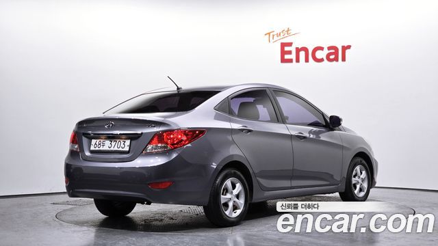 Hyundai Accent 2014 — photo 2