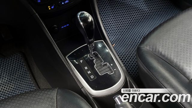 Hyundai Accent 2014 — photo 9