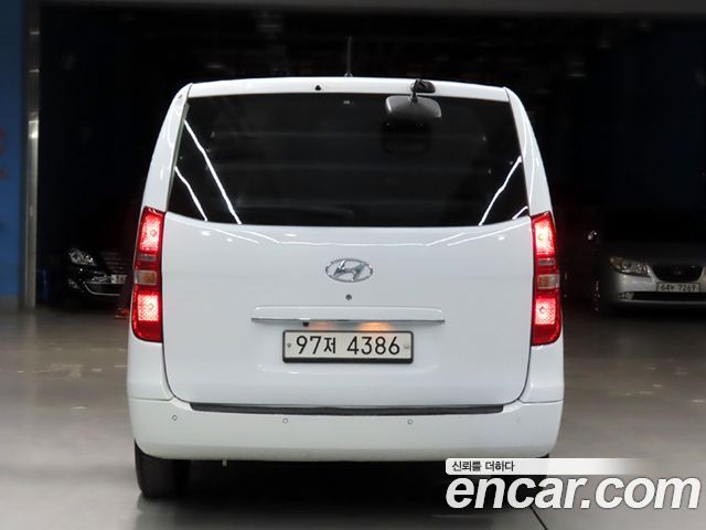 Hyundai Starex 2017 — photo 3