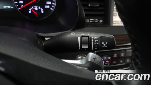 Kia K7 2018 — photo 16