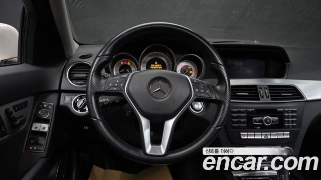 Mercedes-Benz C-Class 2013 — photo 13