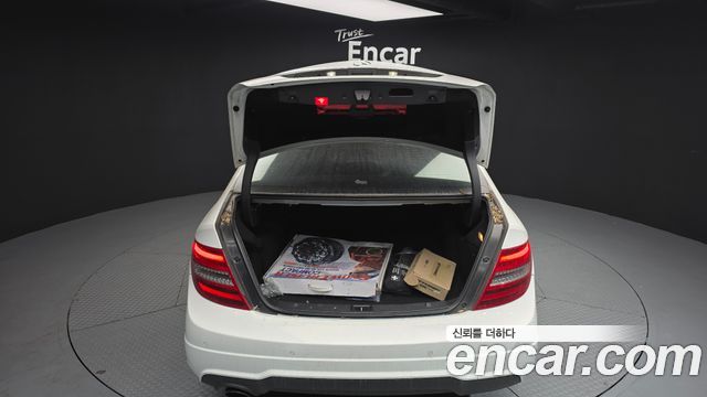 Mercedes-Benz C-Class 2013 — photo 20