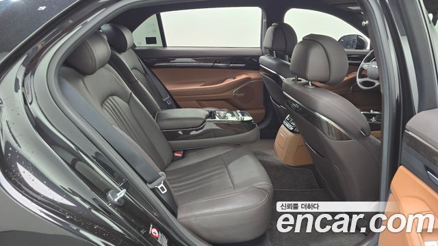 Genesis G90 2019 — photo 12