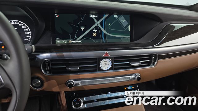 Genesis G90 2019 — photo 15
