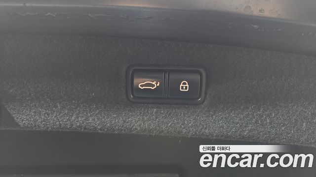 Genesis G90 2019 — photo 20