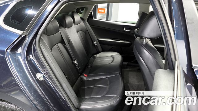 Kia K5 2018 — photo 12