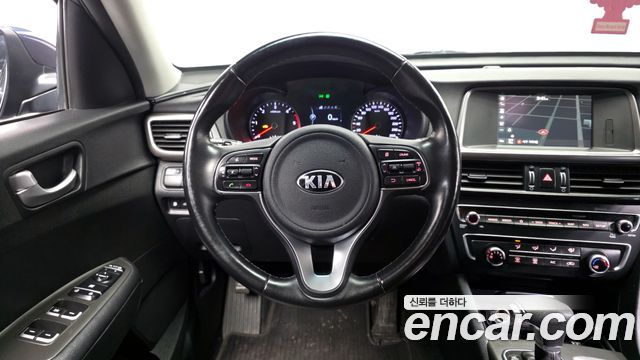 Kia K5 2018 — photo 13