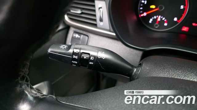 Kia K5 2018 — photo 19