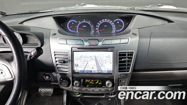 KG Mobility KORANDO 2017 — photo 15