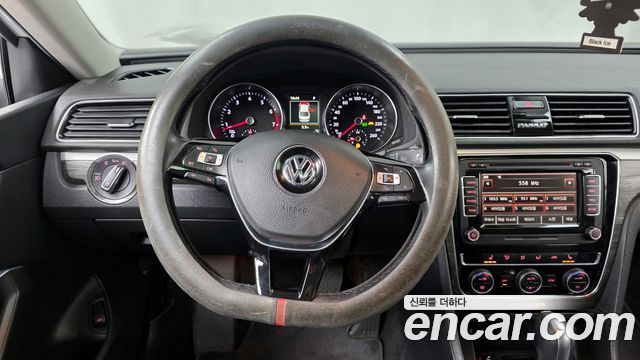 Volkswagen Passat 2018 — photo 13
