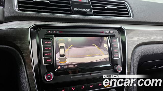 Volkswagen Passat 2018 — photo 14