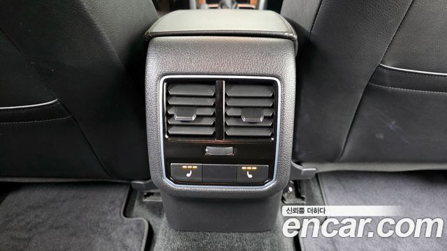 Volkswagen Passat 2018 — photo 18