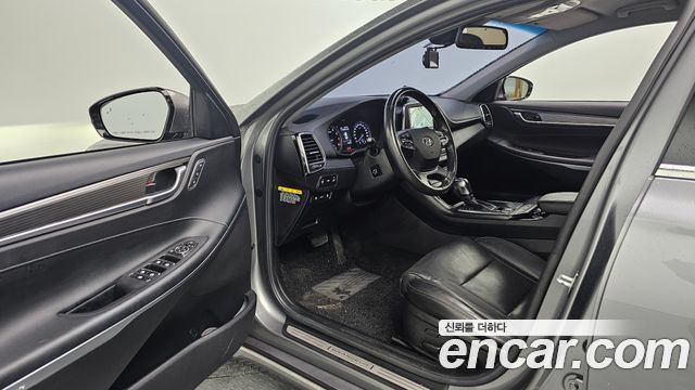 Hyundai Grandeur 2018 — photo 10