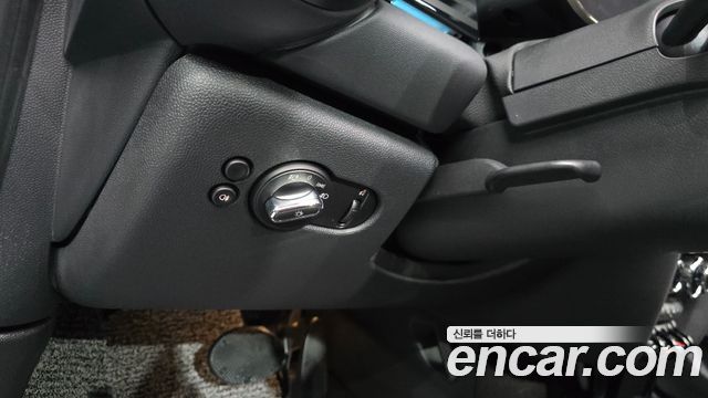 Mini Cooper 2023 — photo 14