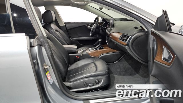 Audi A7 2015 — photo 11