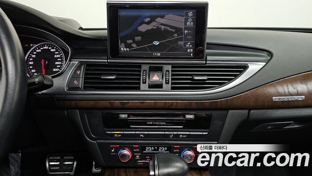 Audi A7 2015 — photo 14