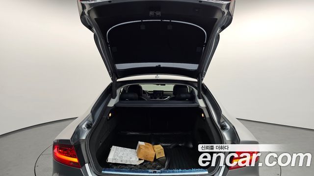 Audi A7 2015 — photo 20