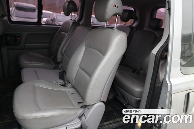 Hyundai Starex 2016 — photo 9