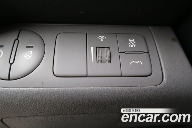 Hyundai Starex 2016 — photo 11