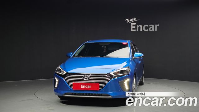 Hyundai Ioniq 2017 — photo 3
