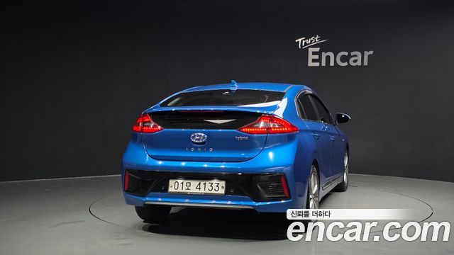 Hyundai Ioniq 2017 — photo 4