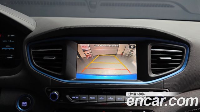 Hyundai Ioniq 2017 — photo 14