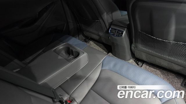 Hyundai Ioniq 2017 — photo 18