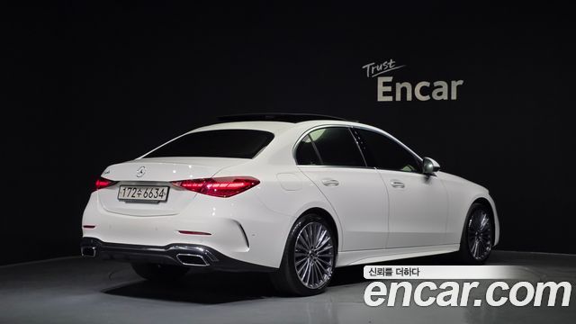 Mercedes-Benz C-Class 2022 — photo 2