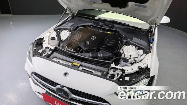 Mercedes-Benz C-Class 2022 — photo 6