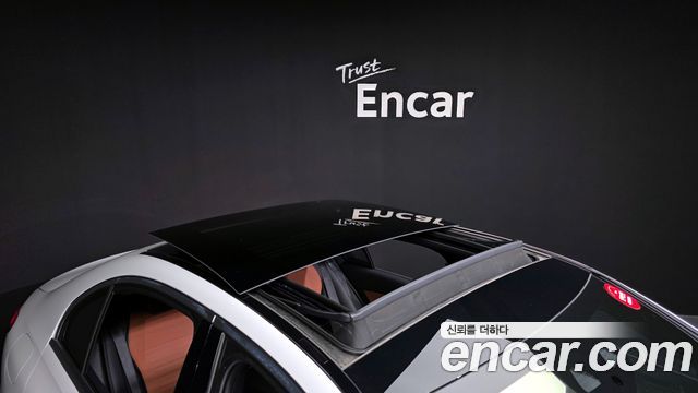 Mercedes-Benz C-Class 2022 — photo 20