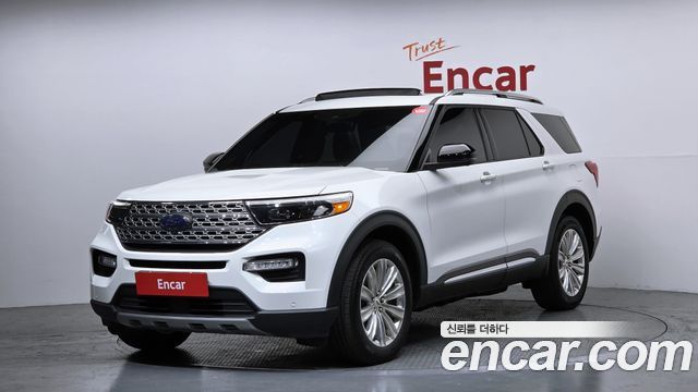 Ford Explorer 2020 — photo 1
