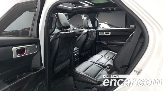 Ford Explorer 2020 — photo 12