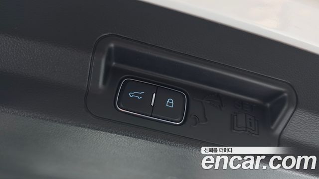 Ford Explorer 2020 — photo 20
