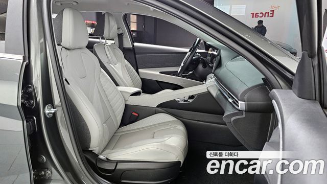 Hyundai AVANTE 2022 — photo 10