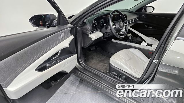 Hyundai AVANTE 2022 — photo 11