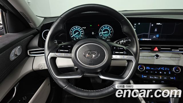 Hyundai AVANTE 2022 — photo 13