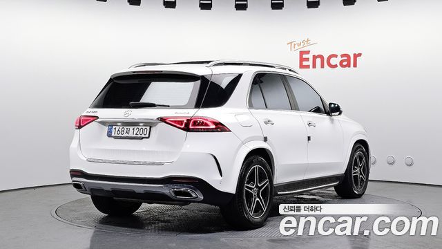 Mercedes-Benz GLE-Class 2021 — photo 2