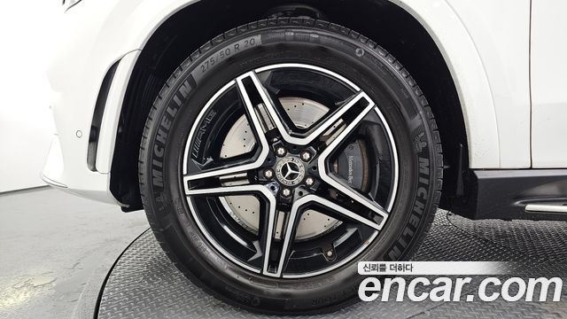 Mercedes-Benz GLE-Class 2021 — photo 5