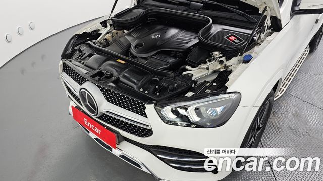 Mercedes-Benz GLE-Class 2021 — photo 6