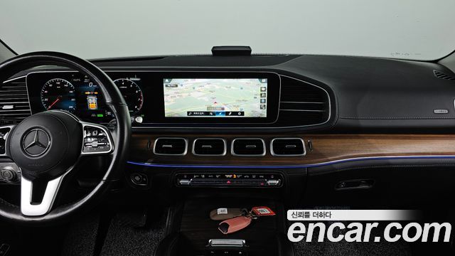 Mercedes-Benz GLE-Class 2021 — photo 16