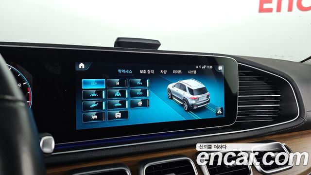 Mercedes-Benz GLE-Class 2021 — photo 18