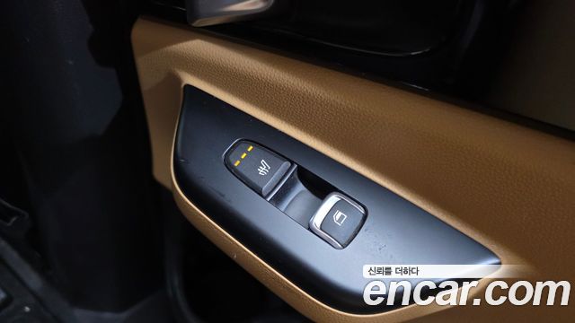 Kia Canival 2023 — photo 19