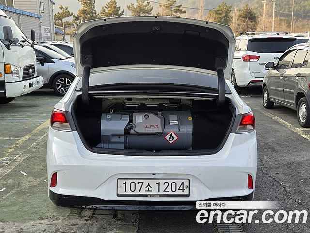 Hyundai Sonata 2019 — photo 12