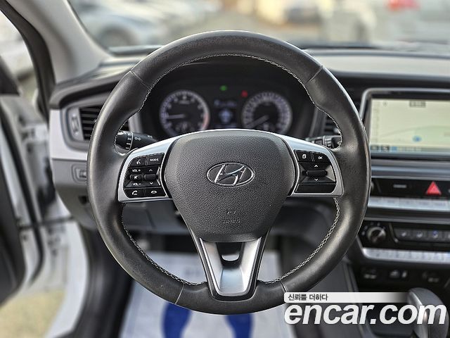 Hyundai Sonata 2019 — photo 13