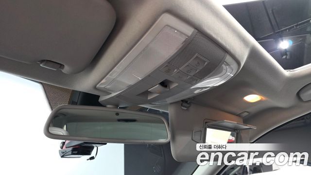 Mercedes-Benz C-Class 2010 — photo 10