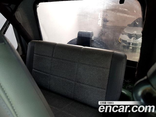 Jeep Wrangler 1997 — photo 9